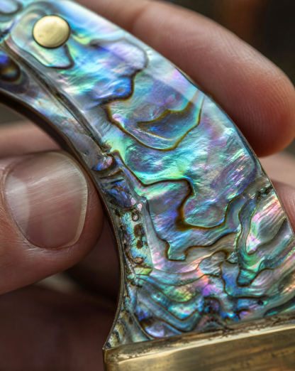 Damascus Chef Knife – Abalone Shell Ergonomic Handle